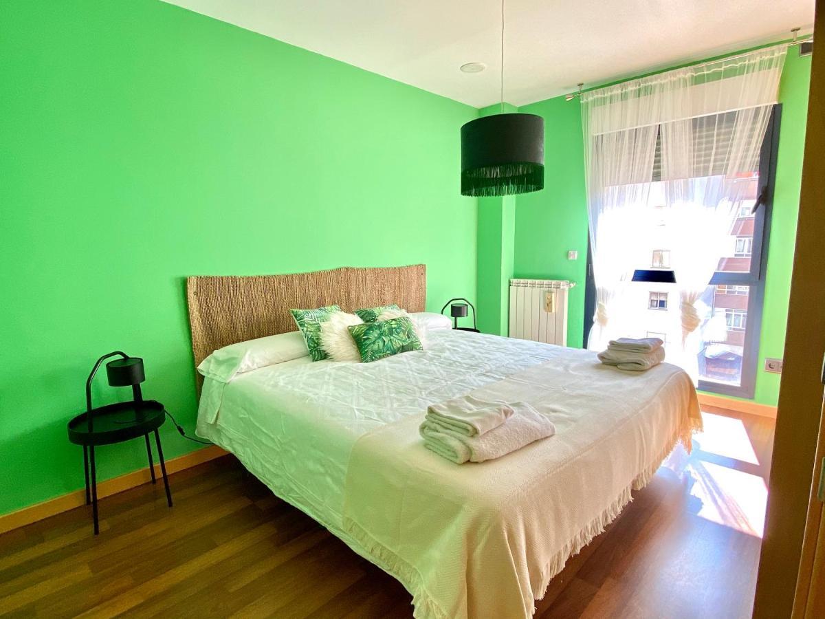 Apartmán Housingleon - Centro Con Dos Plazas De Garaje Exteriér fotografie